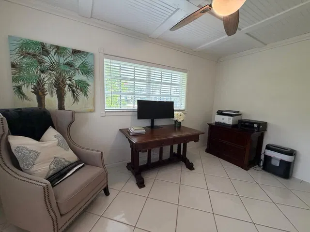 Residence photo 35