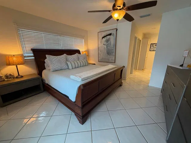 Residence photo 42