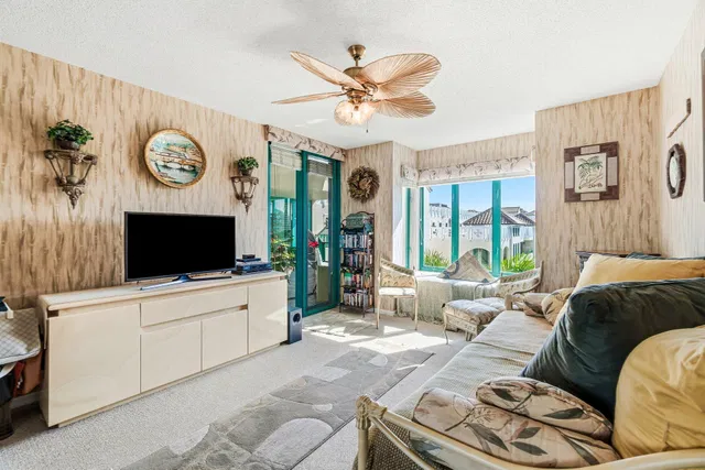 Mizner Court Unit PH14 photo 14