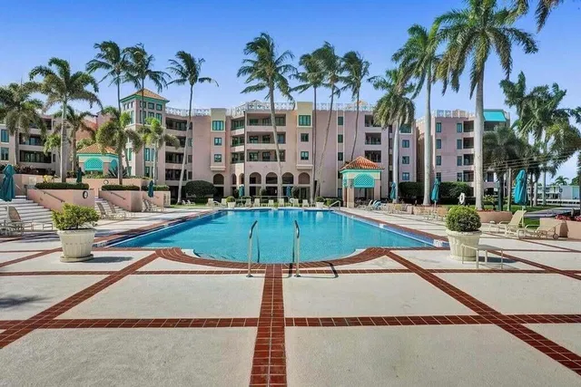 Mizner Court Unit PH14 photo 35