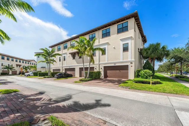 Alton Homes Palm Beach Gardens Residence photo 33