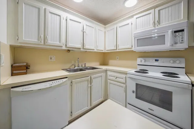  Unit 37c photo 7