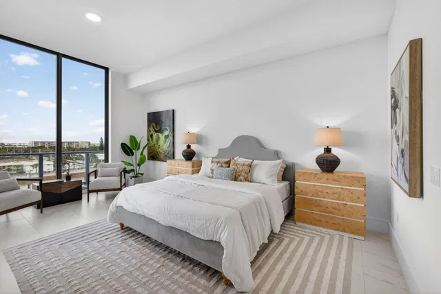 Nautilus 220 Unit 609 photo 27