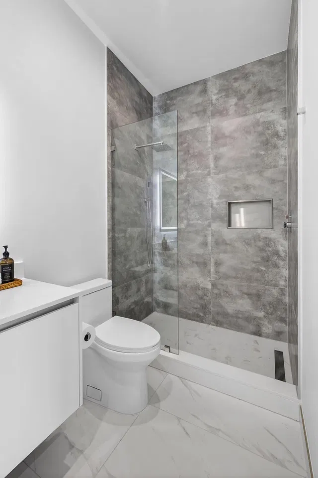 Nautilus 220 Unit 609 photo 46