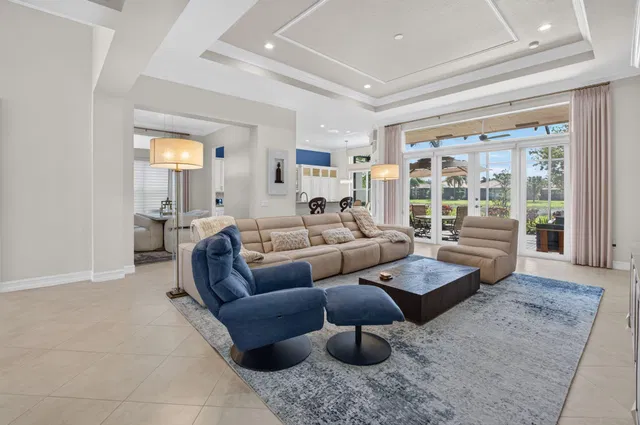 Residence photo 5