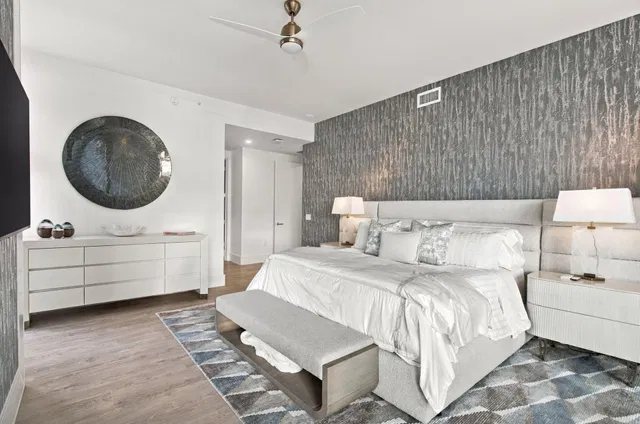 Nautilus 220 Unit 1423 photo 19