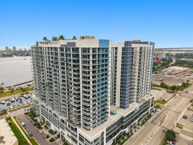 Nautilus 220 Unit 1423 photo 54