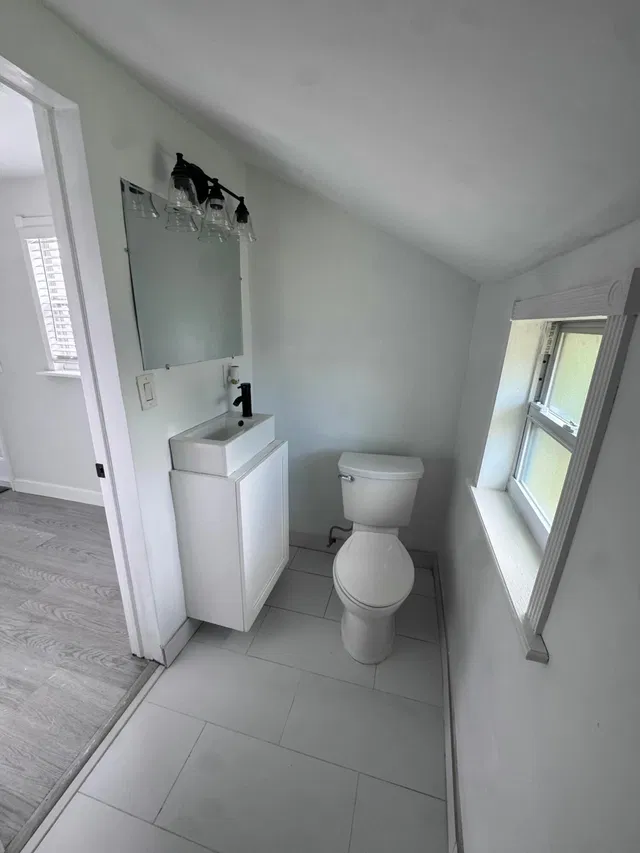  Residence photo 9