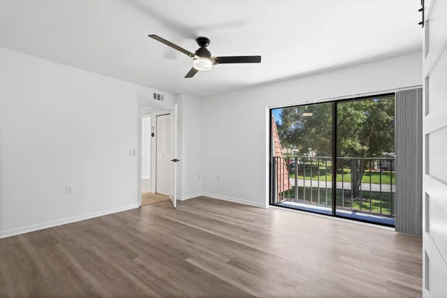Residence photo 15