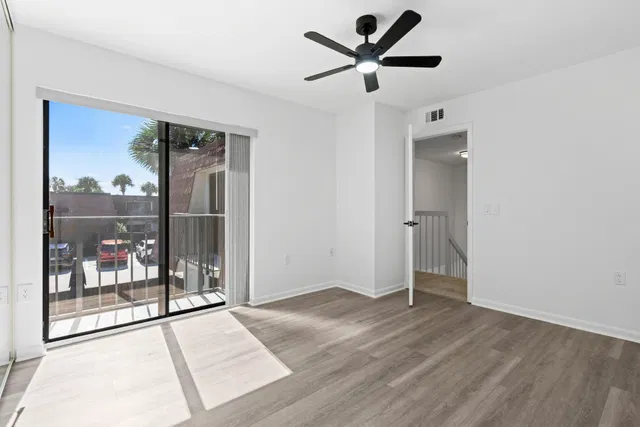 Residence photo 19