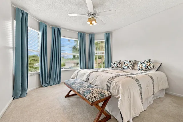 Residence photo 23