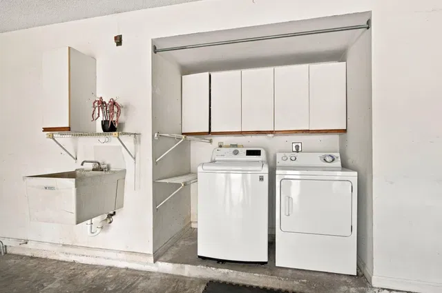 Residence photo 35