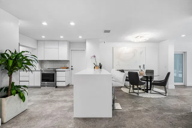 Residence photo 20