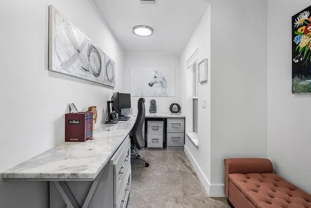 Residence photo 28