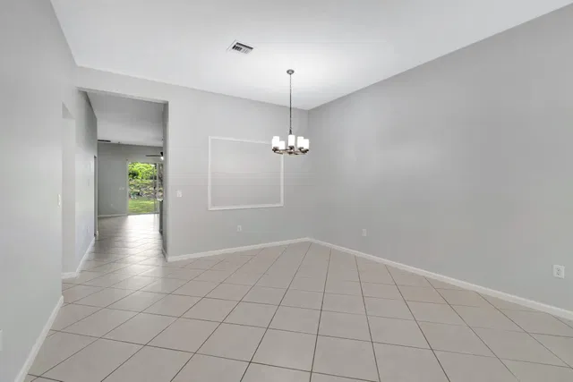  Residence photo 10