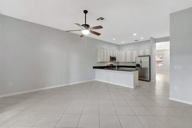  Residence photo 14