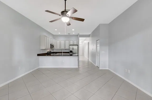  Residence photo 15