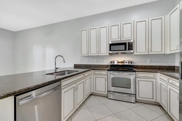  Residence photo 18