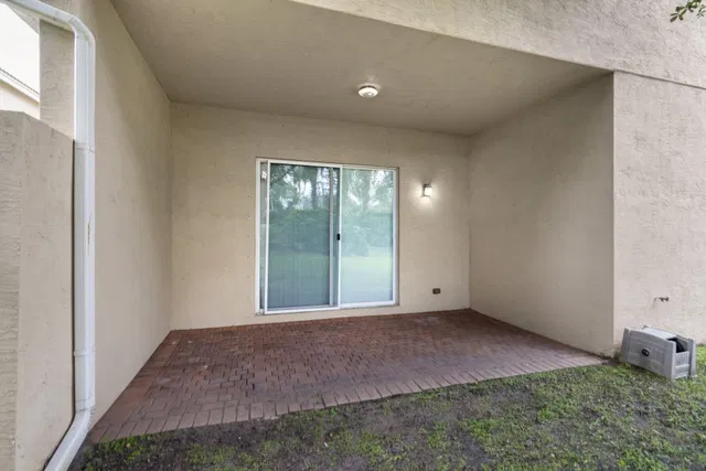  Residence photo 36