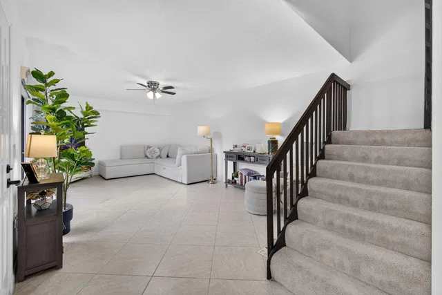 Residence photo 9