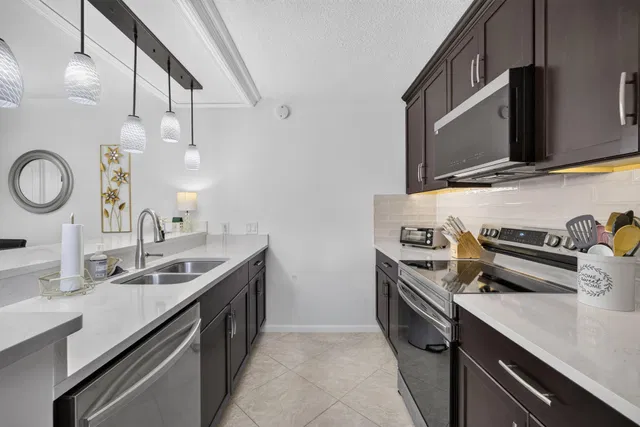 Residence photo 23