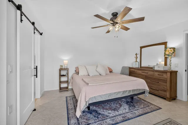 Residence photo 29
