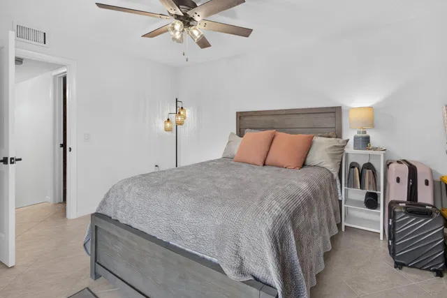 Residence photo 38