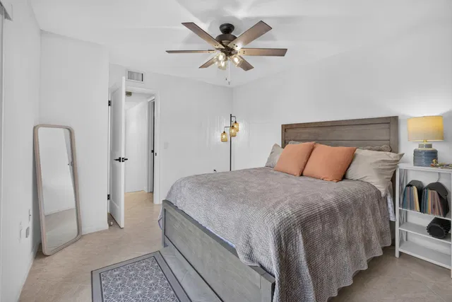 Residence photo 39