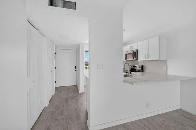 Unit 408 photo 15