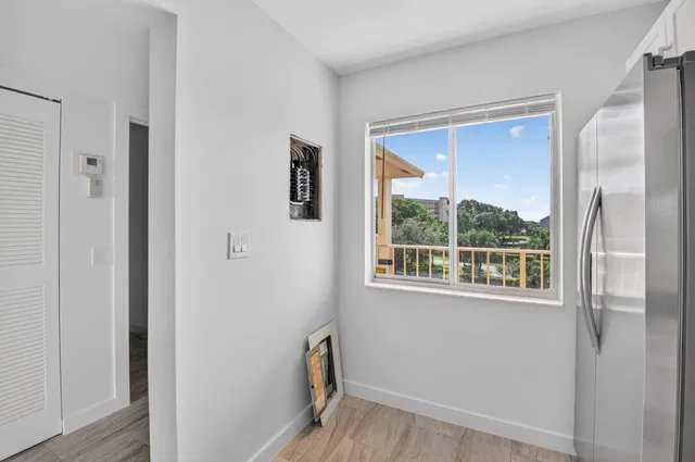 Unit 408 photo 20