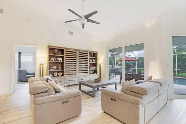 Residence photo 6