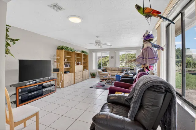 Residence photo 14