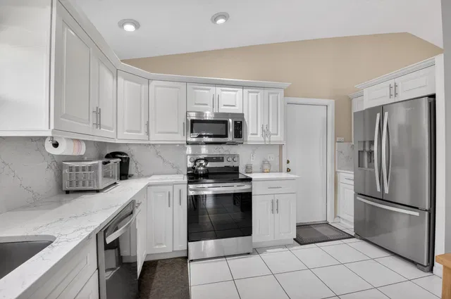  Residence photo 38