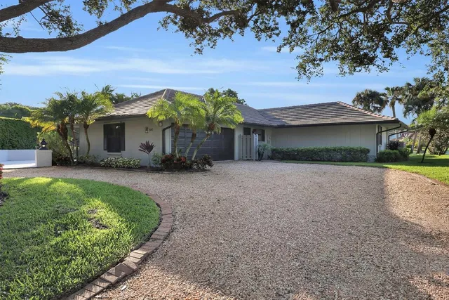 Heritage Oaks Residence photo 2