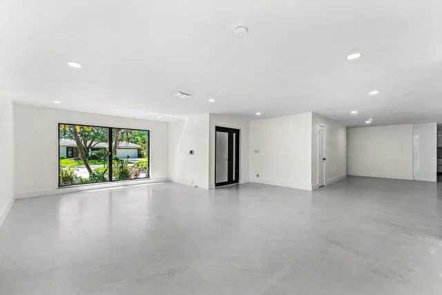 Residence photo 4