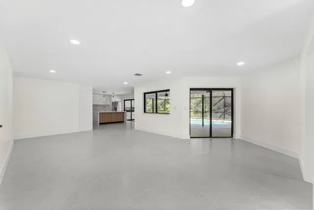 Residence photo 6