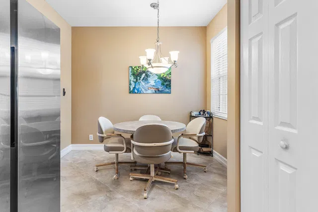  Residence photo 16