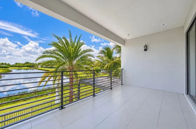 Boca Bridges Residence photo 69