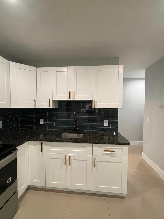 Residence photo 2