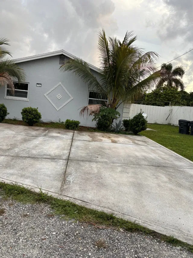 Residence photo 12