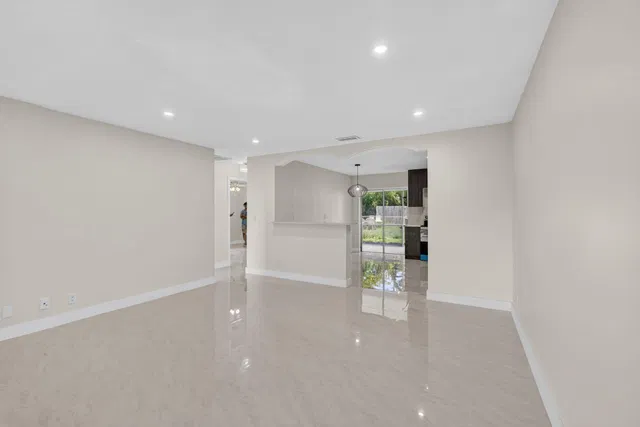 Residence photo 7