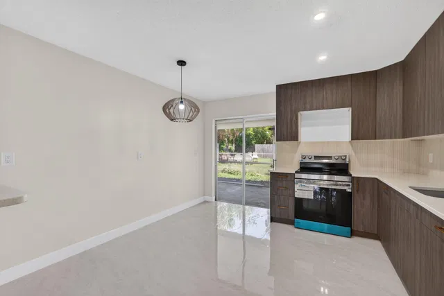 Residence photo 9