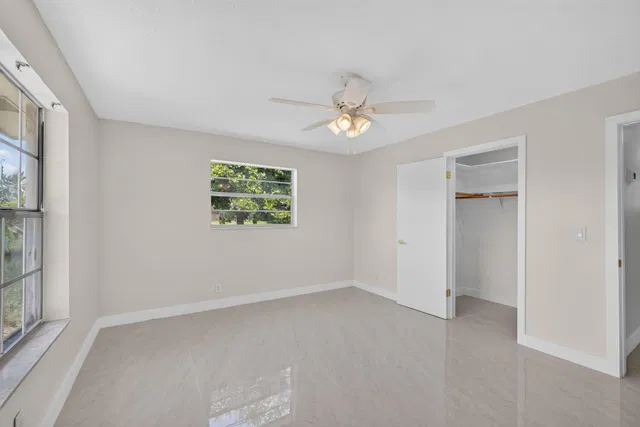 Residence photo 14