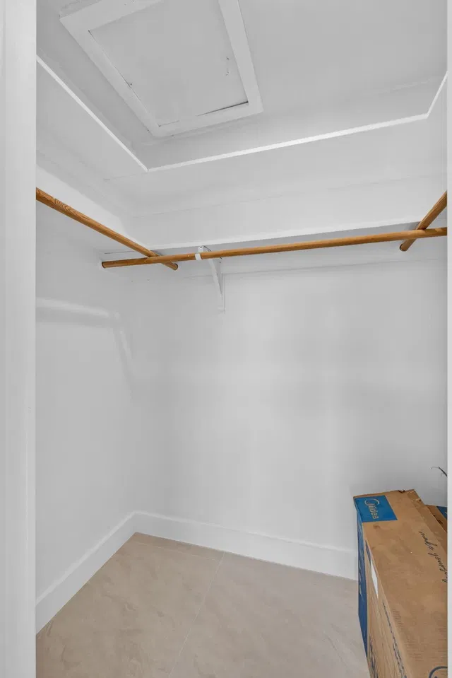 Residence photo 15
