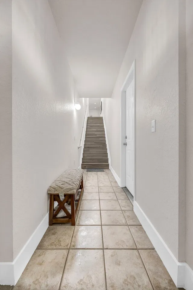Residence photo 3