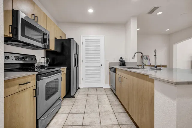 Residence photo 6