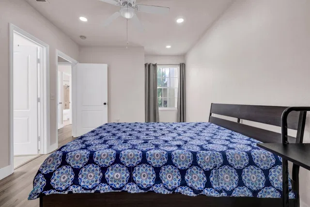 Residence photo 17