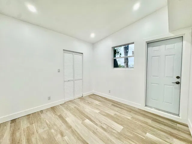 Residence photo 6