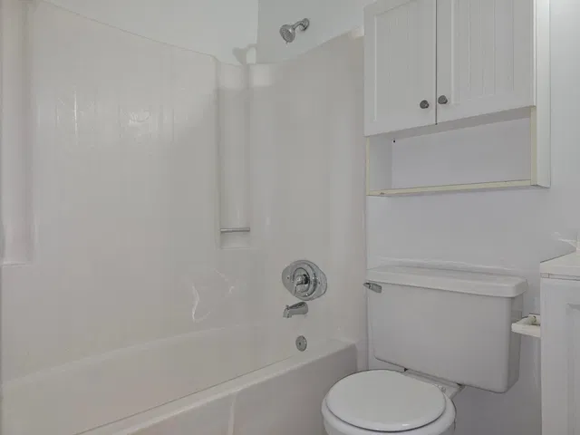 Unit A photo 10