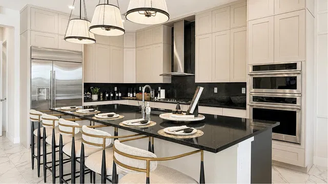Whitmore Estates Residence photo 2